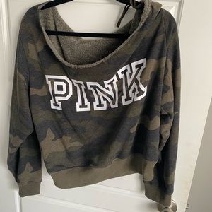 Camo “pink” crop Large